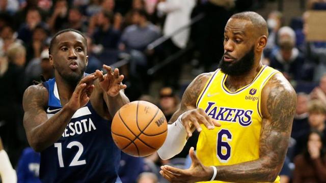 球天下官网-湖人连败可谓输球又输人，还要继续坚持用韦少吗？